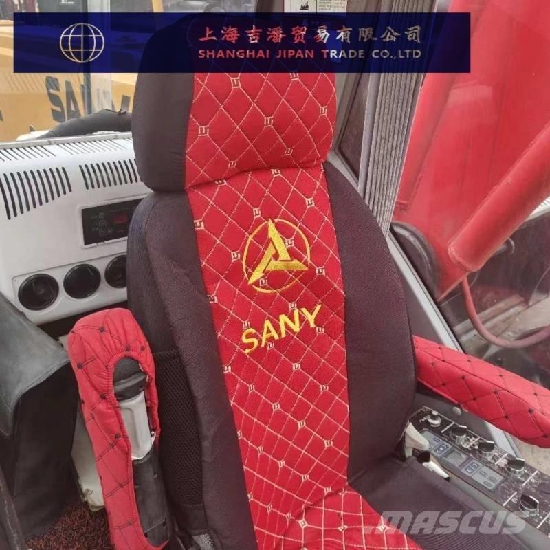 Sany SCC2000A 履帶式起重機