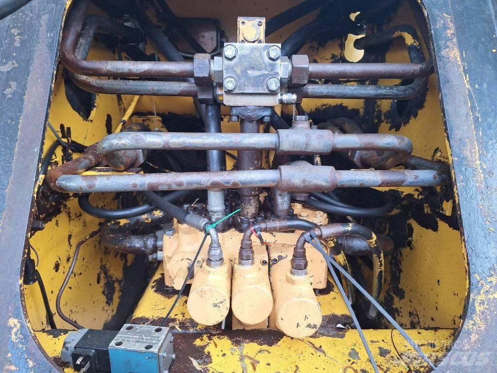 Volvo BM 4600 輪胎式裝載機