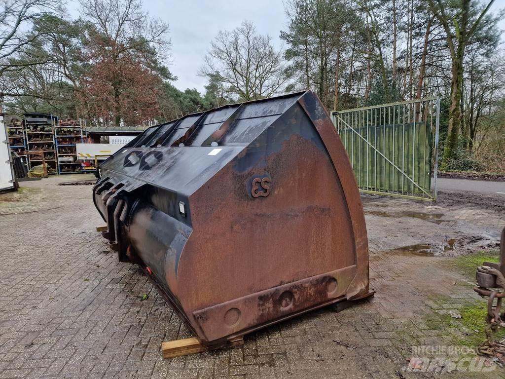 Eurosteel WP-5000 鏟斗