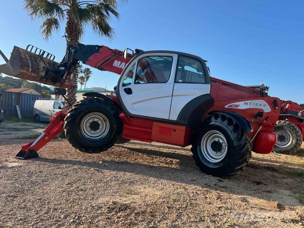 Manitou MT 1840 伸縮臂操作車