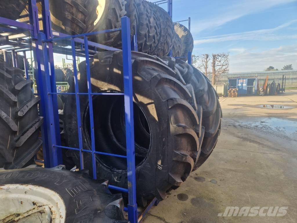 Vredestein banden 輪胎、車輪和輪圈