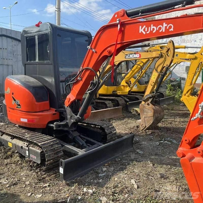 Kubota U 35 小型挖土機/掘鑿機<7t(小型挖掘機)