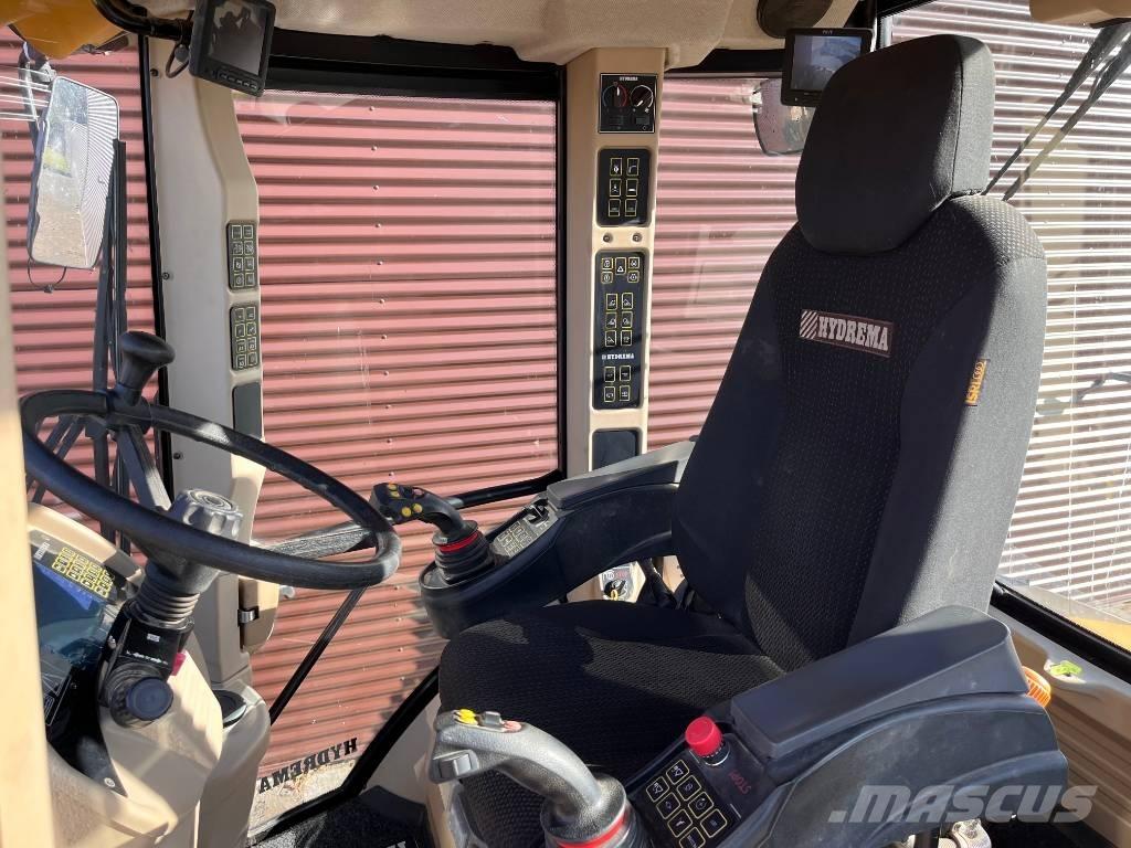 Hydrema 906F 反鏟裝載機