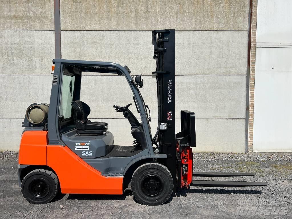 Toyota 02-8FGF25 液化石油氣LPG卡車