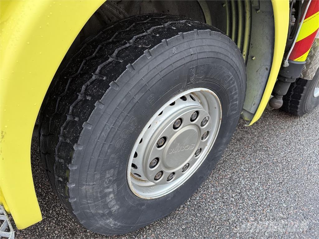 Scania R164G 8*4 起重機卡車