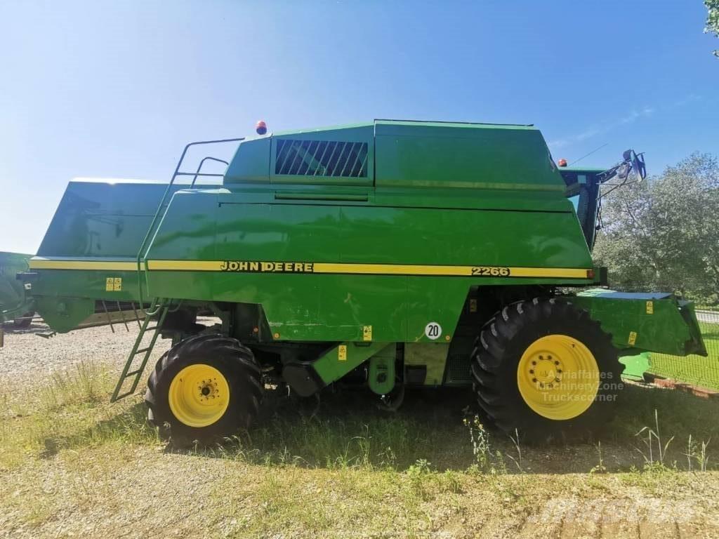 John Deere 2266 聯合收穫機