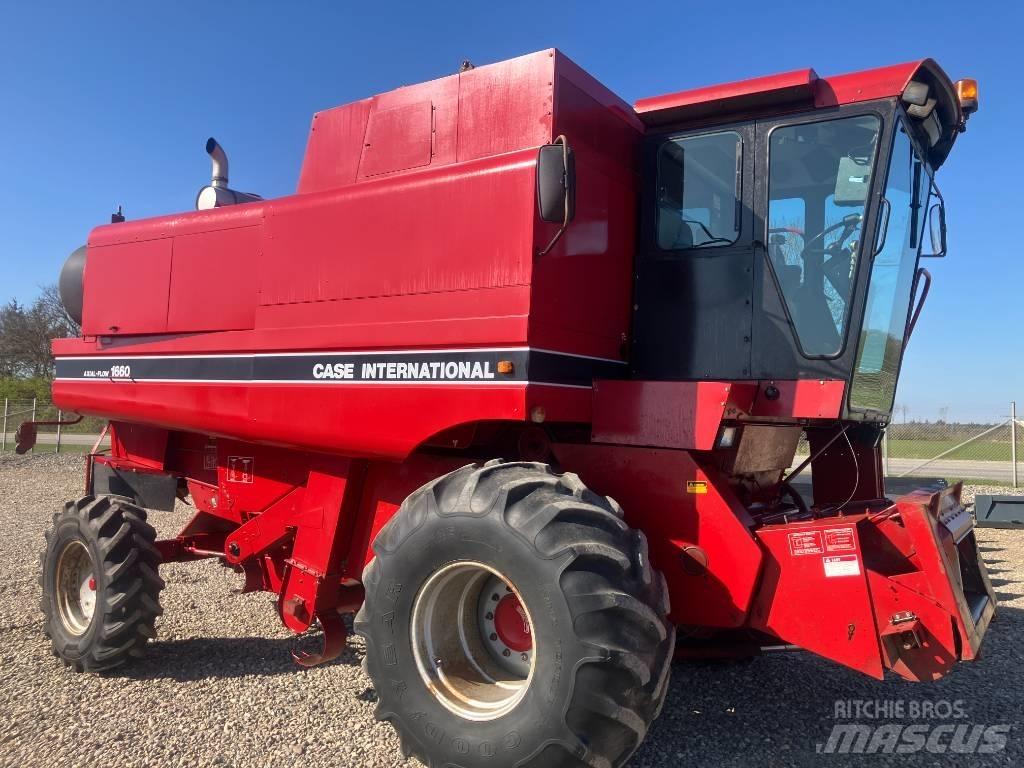 Case IH 1660 聯合收穫機