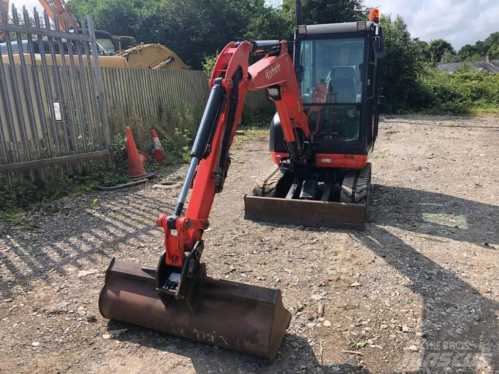 Kubota KX 027-4 小型挖土機/掘鑿機<7t(小型挖掘機)