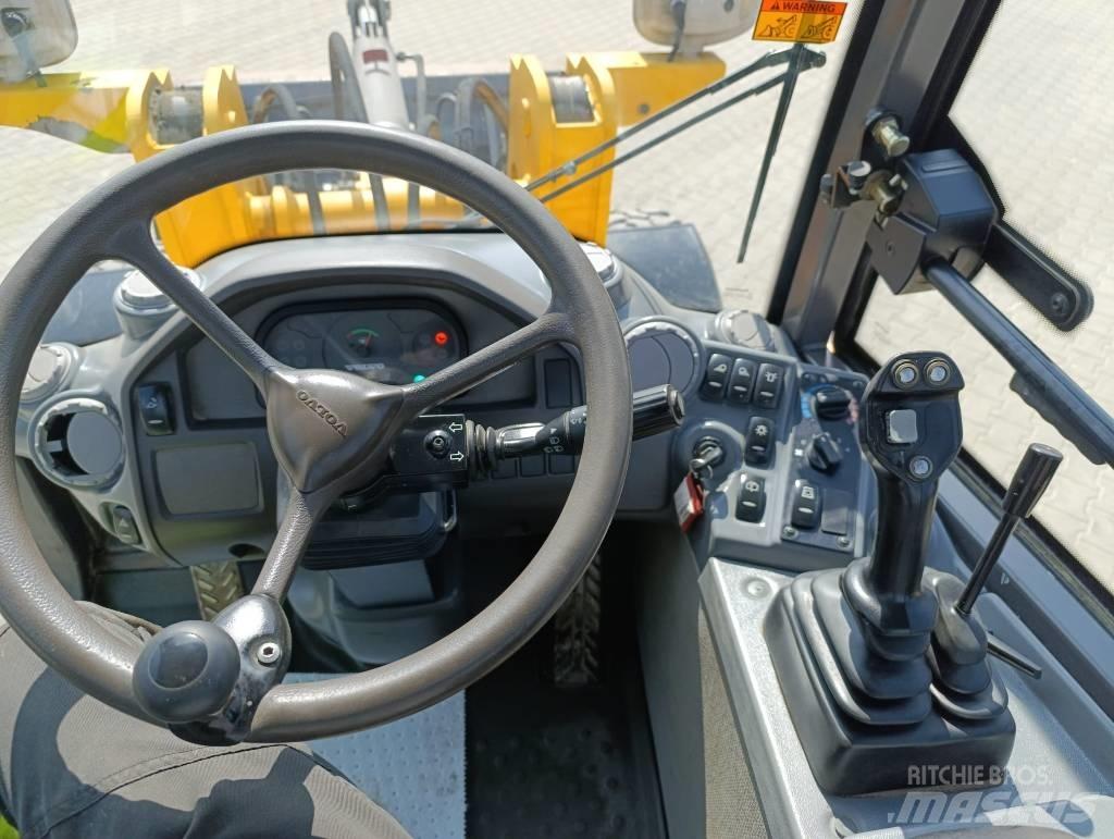 Volvo L 25 F 輪胎式裝載機