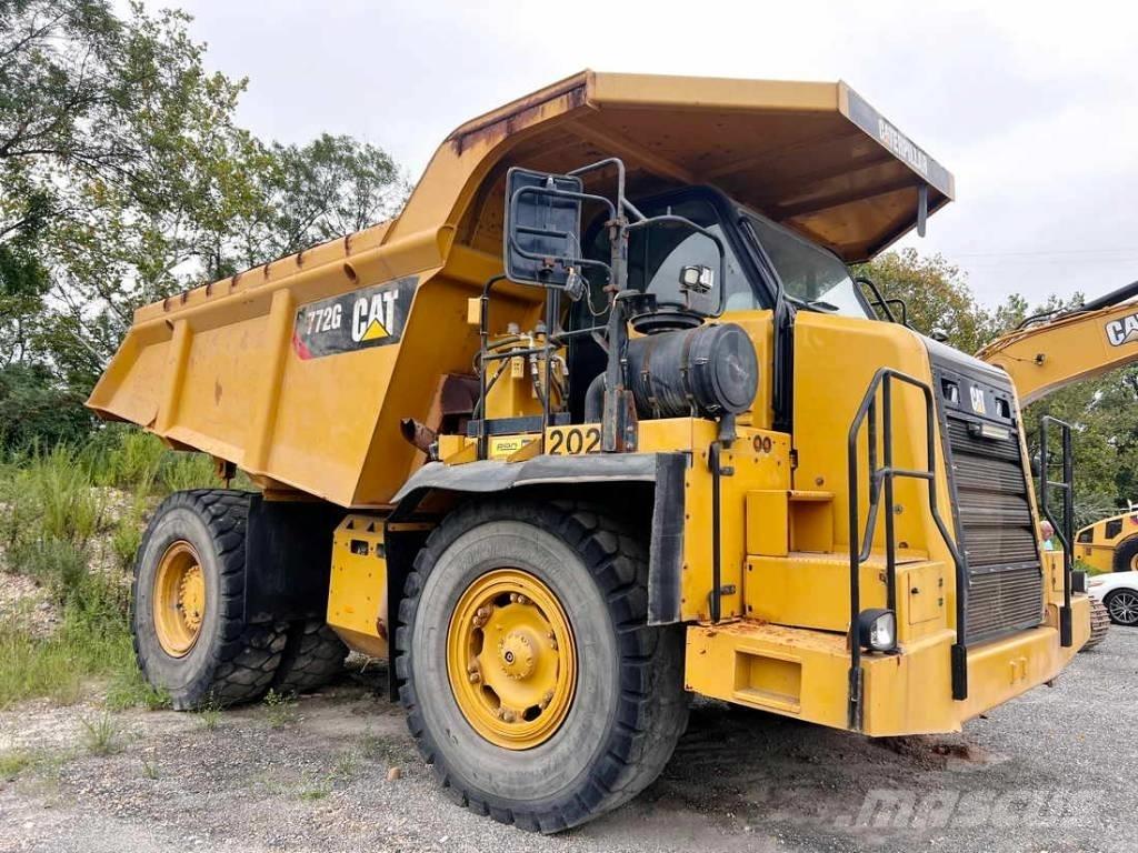 CAT 772G 鉸接式起吊車