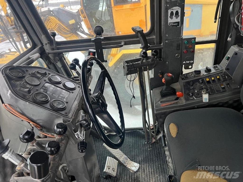 Champion 736A VHP 平土機