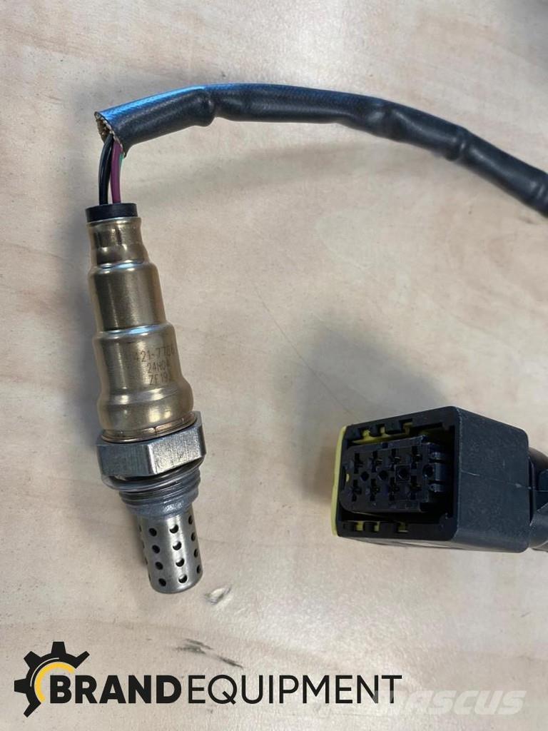 CAT - c4.4    421-7786 電子設備