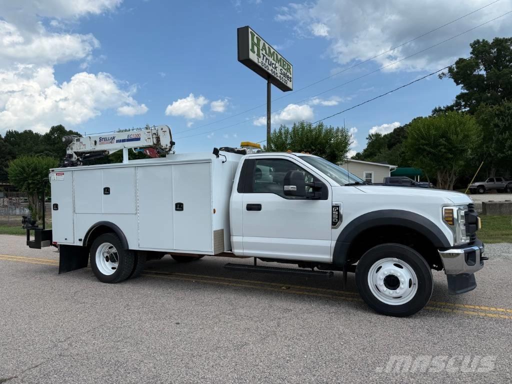 Ford F 550 皮卡.傳統半斗卡車/側卸板