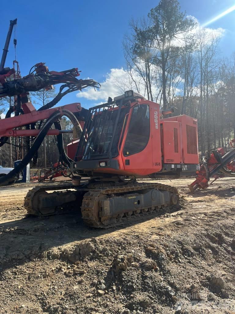 Sandvik DX800 鑽孔機