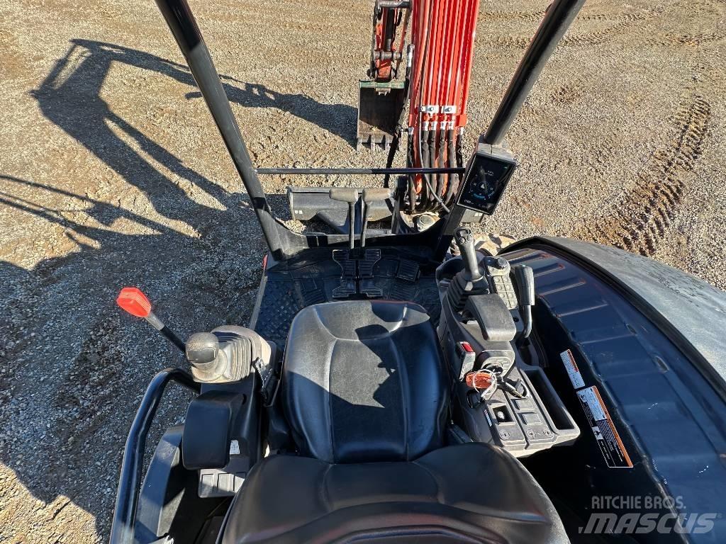 Kubota KX057-5R1 小型挖土機/掘鑿機<7t(小型挖掘機)