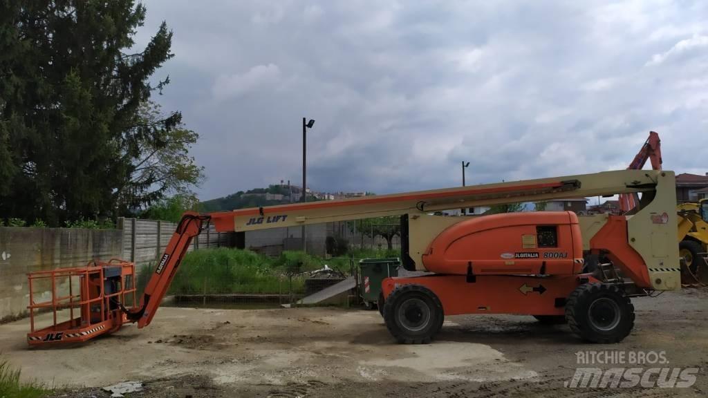 JLG 800 AJ 曲臂高空作業車