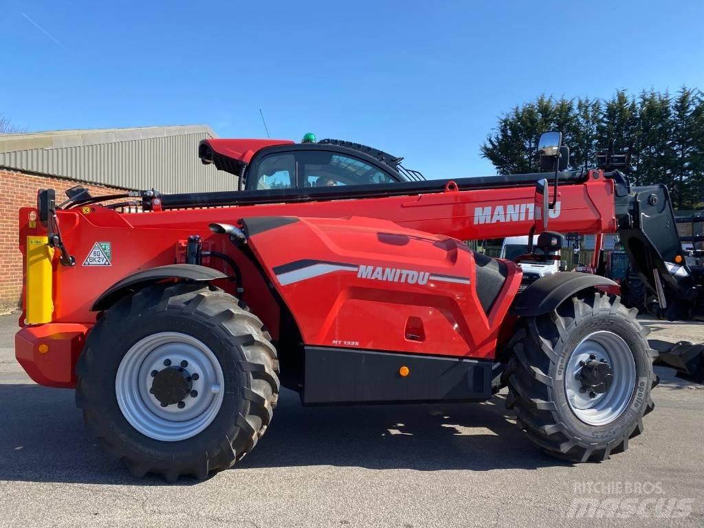 Manitou MT 1335 伸縮臂操作車