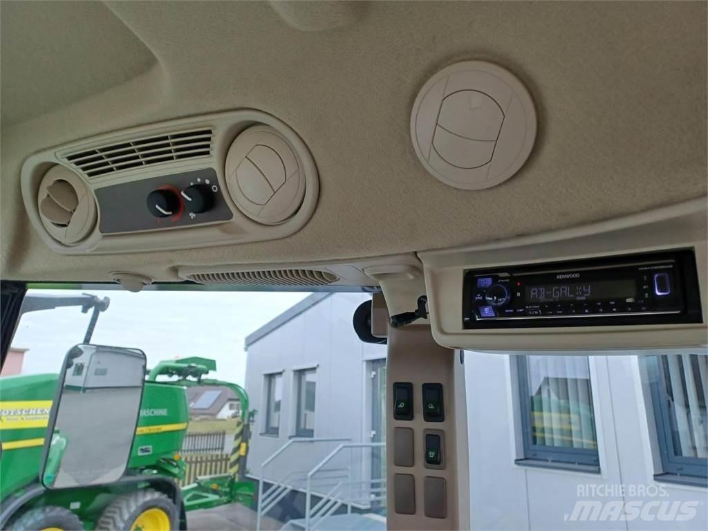 John Deere 5058E 曳引機