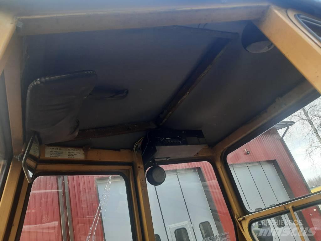 Valmet 702S 4 veto 曳引機