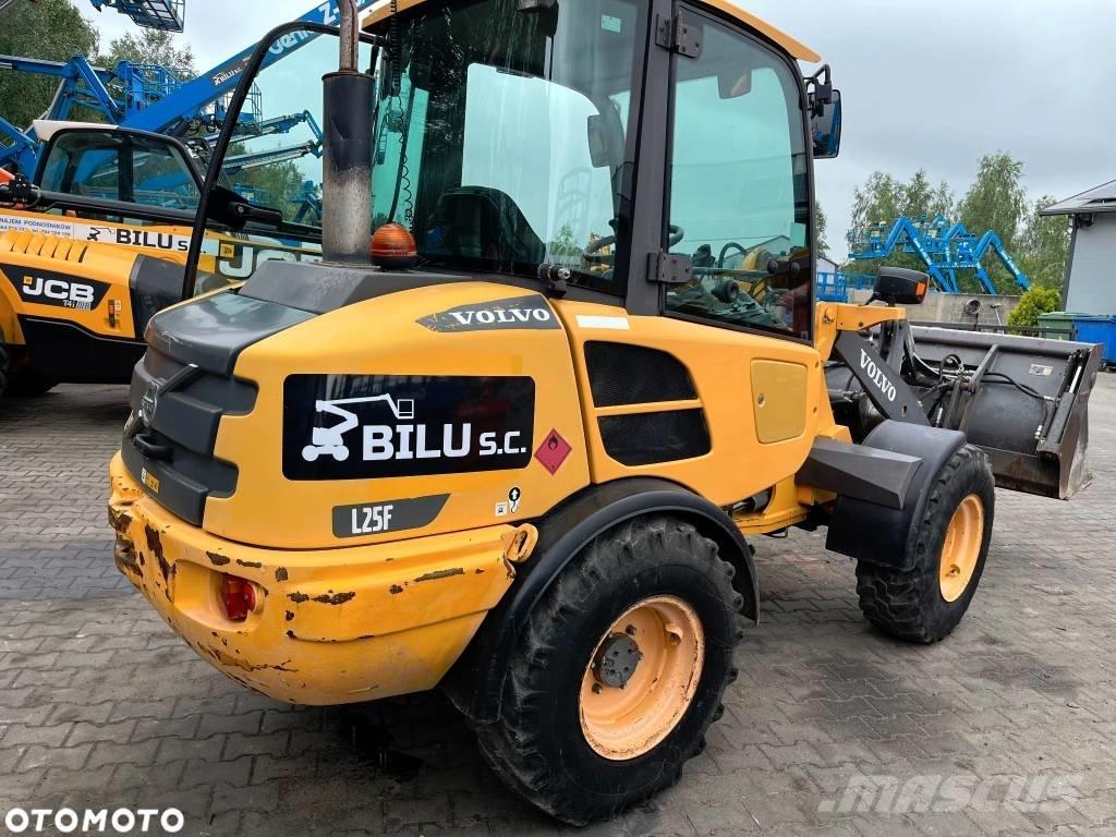 Volvo L 25 F 輪胎式裝載機
