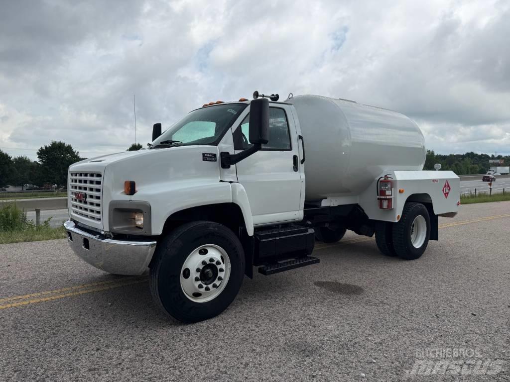 GMC C7500 運油車