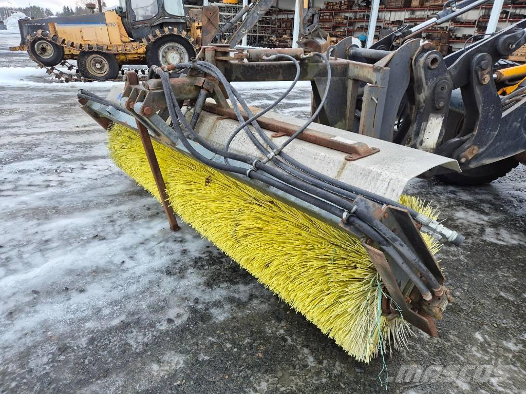 Salo 300 Avoharja 刷子