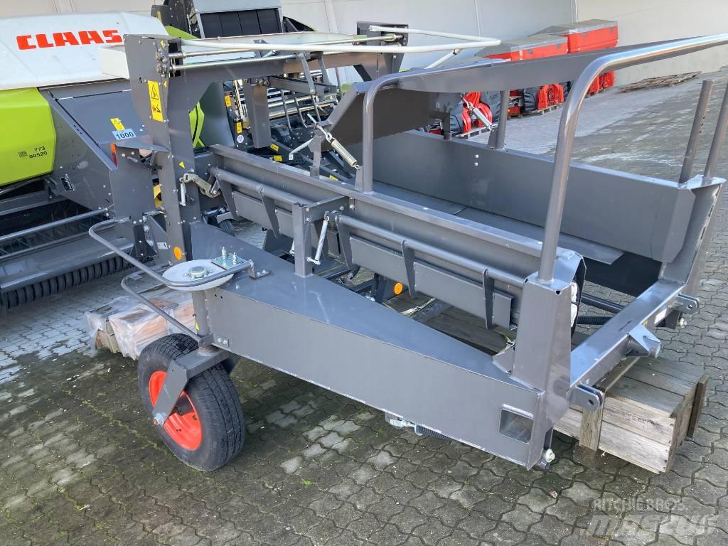 CLAAS 4000 方形打捆機