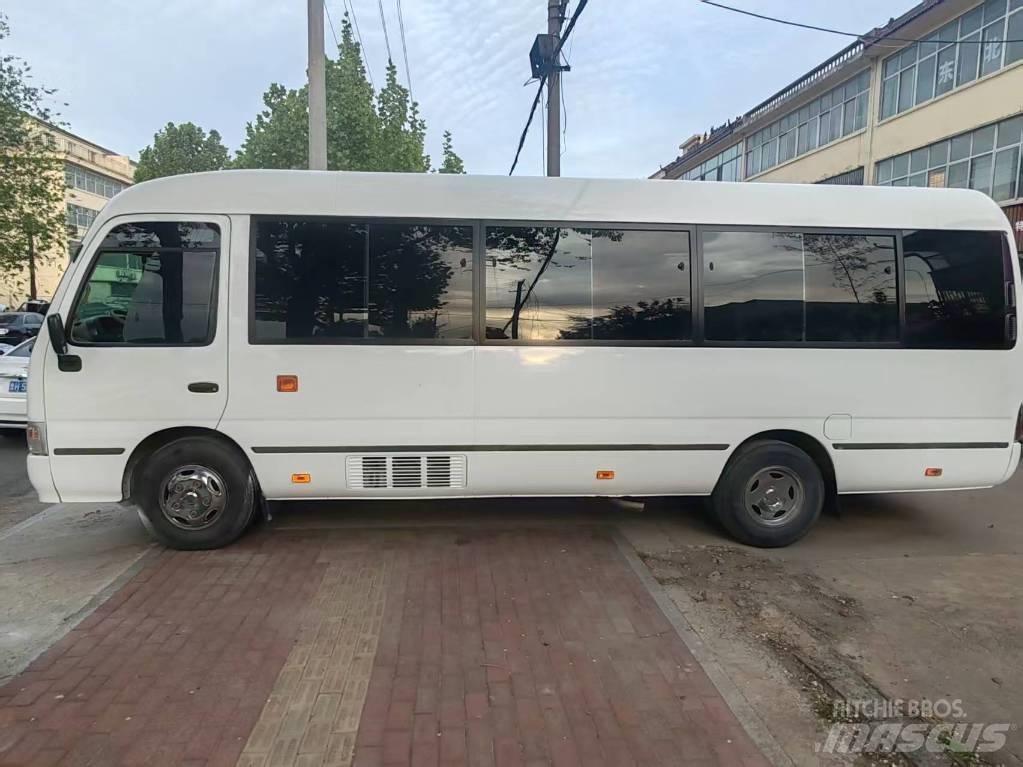 Toyota Coaster 公路客運汽車