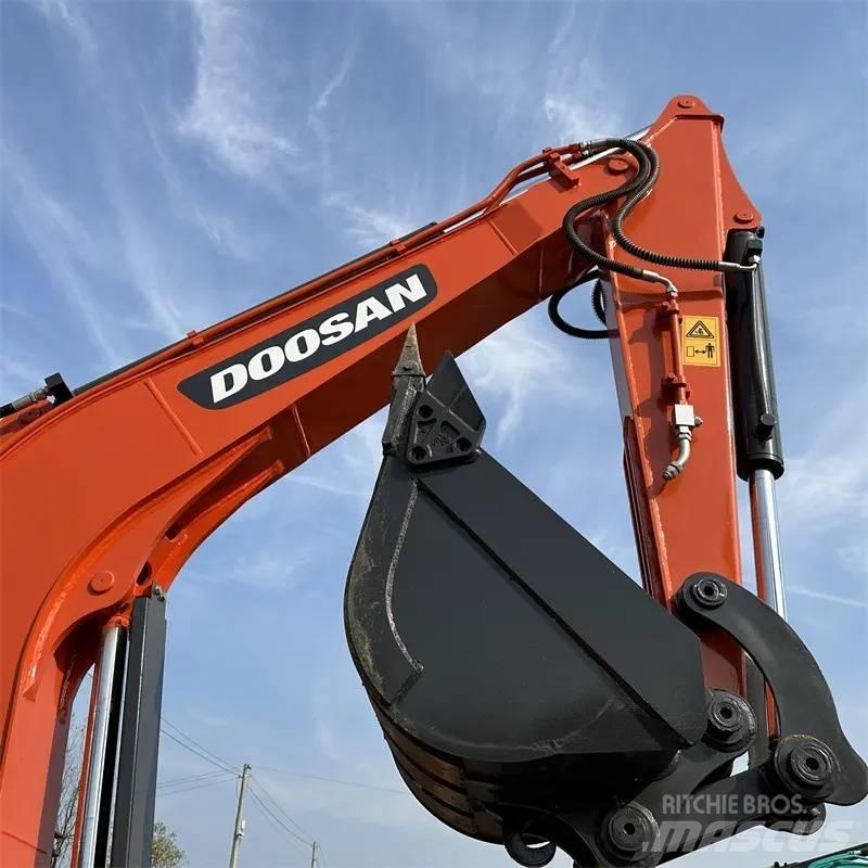 Doosan DX 60 履帶式 挖土機/掘鑿機/挖掘機