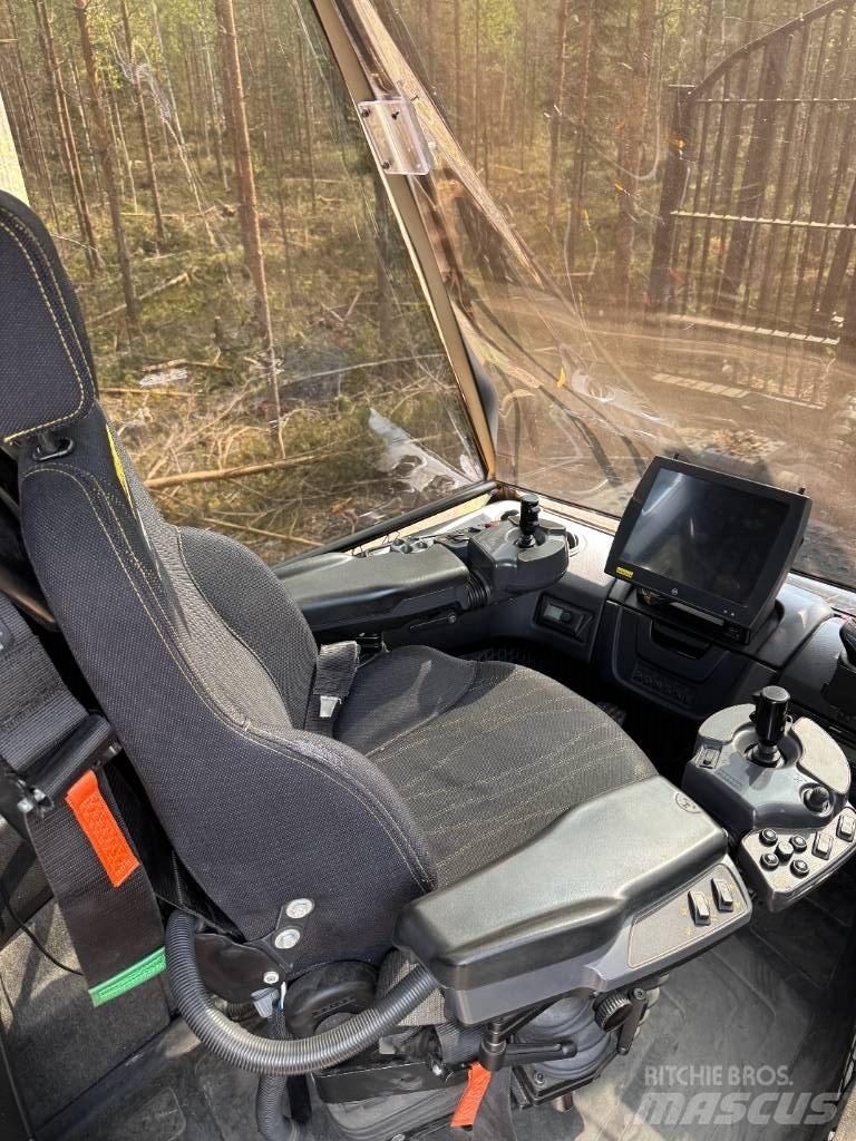 Ponsse ELK 8W 集運機