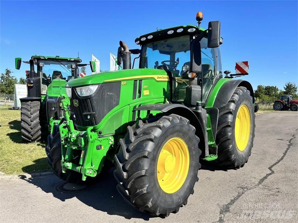 John Deere 6R 250 曳引機