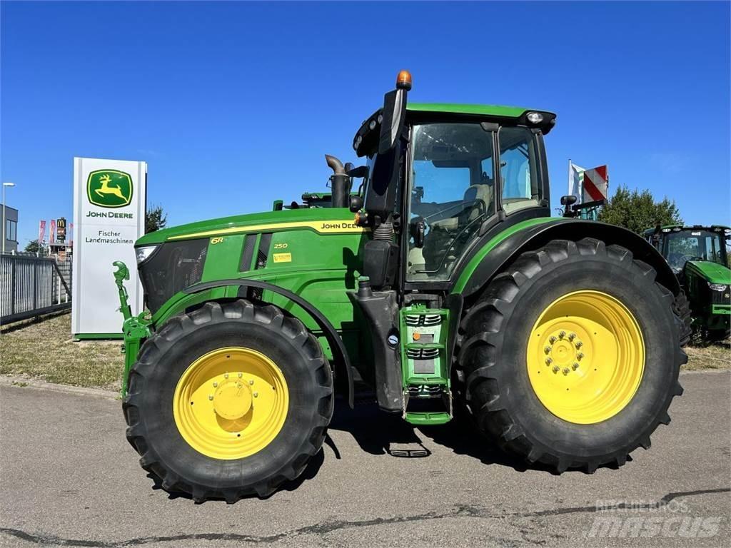 John Deere 6R 250 曳引機