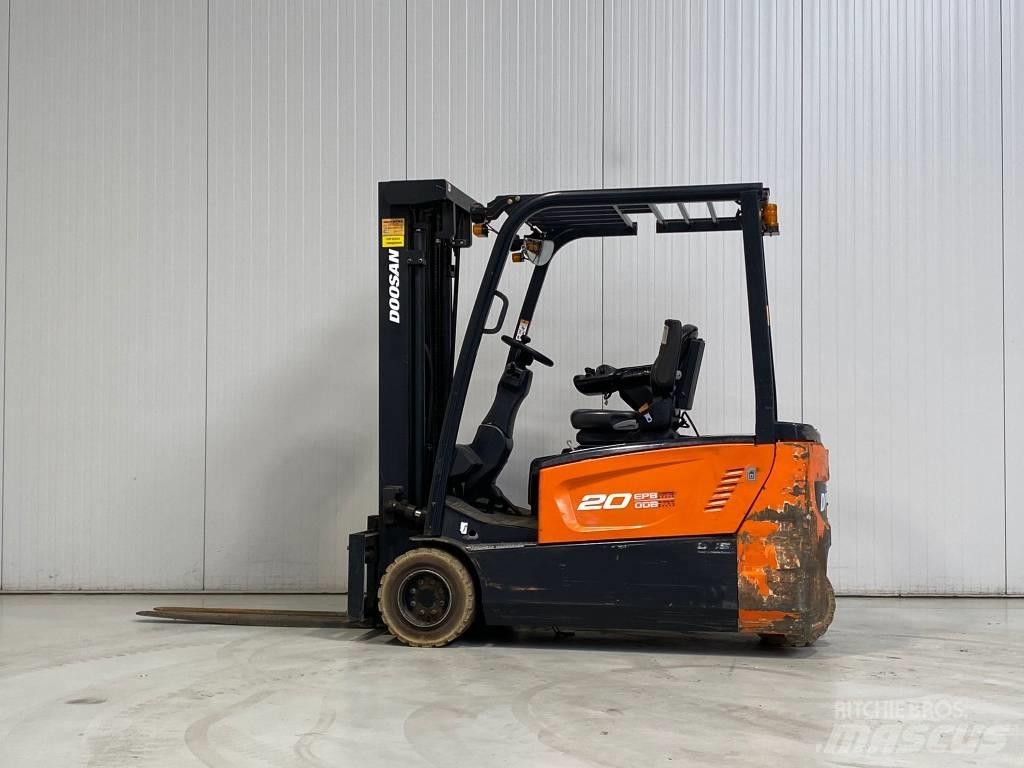 Doosan B20TL-7 電動堆高機