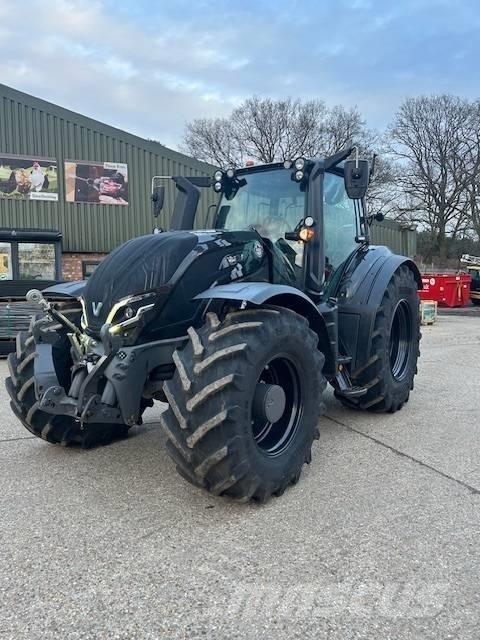 Valtra T 235 D 曳引機