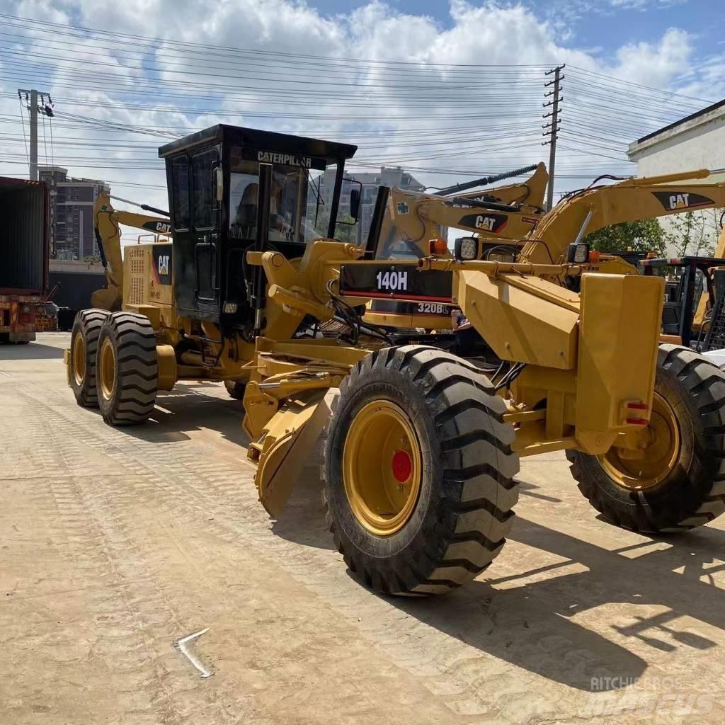 CAT 140 H 平土機