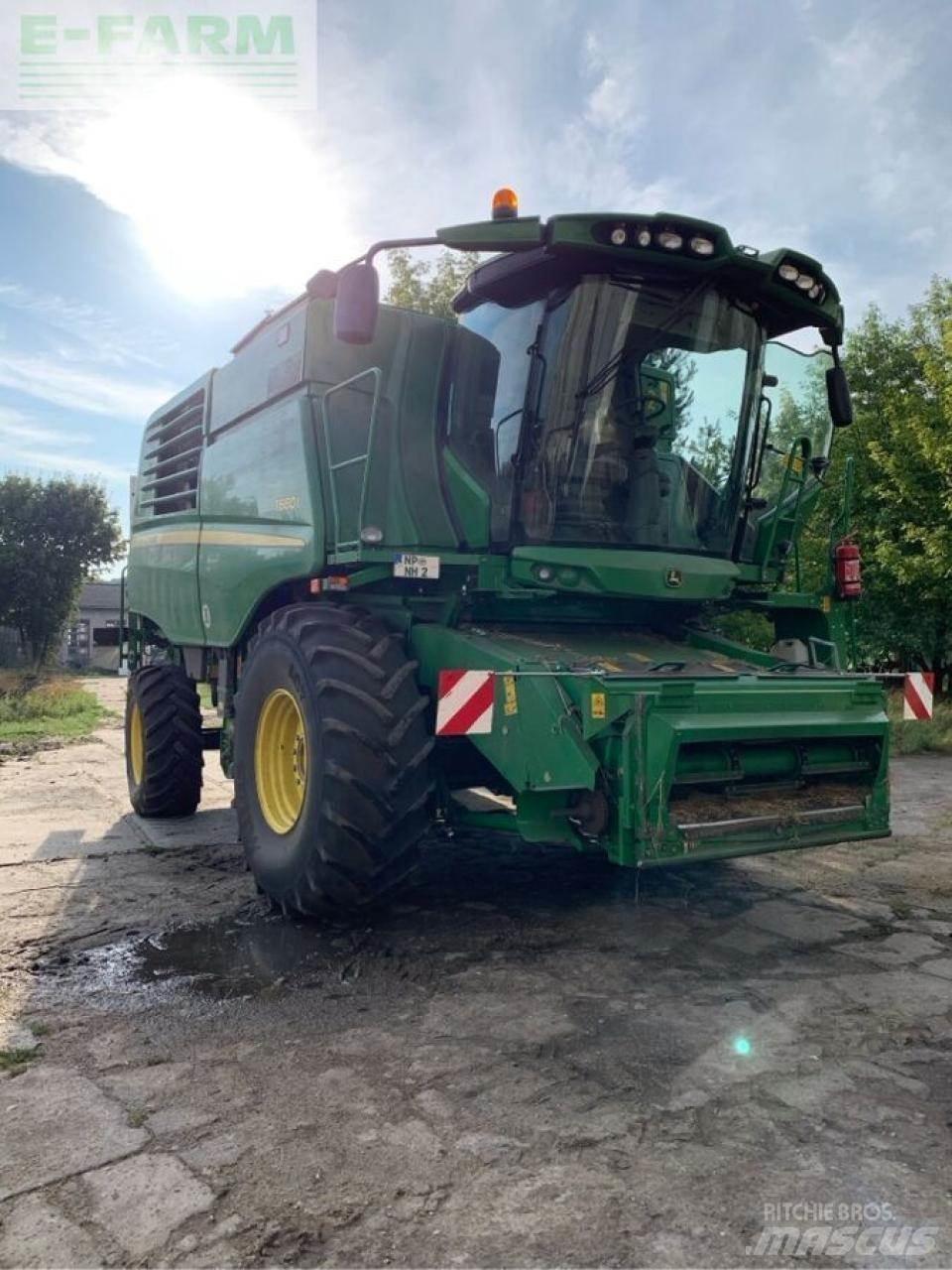 John Deere t660 聯合收穫機