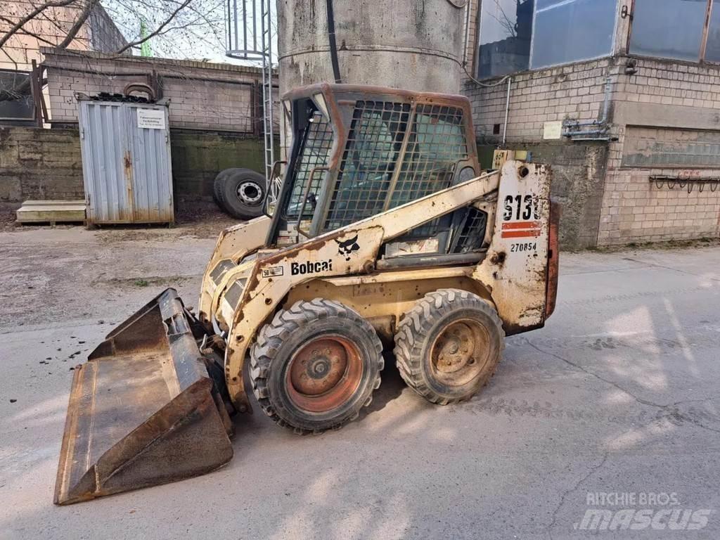 Bobcat S130 滑移轉向裝載機