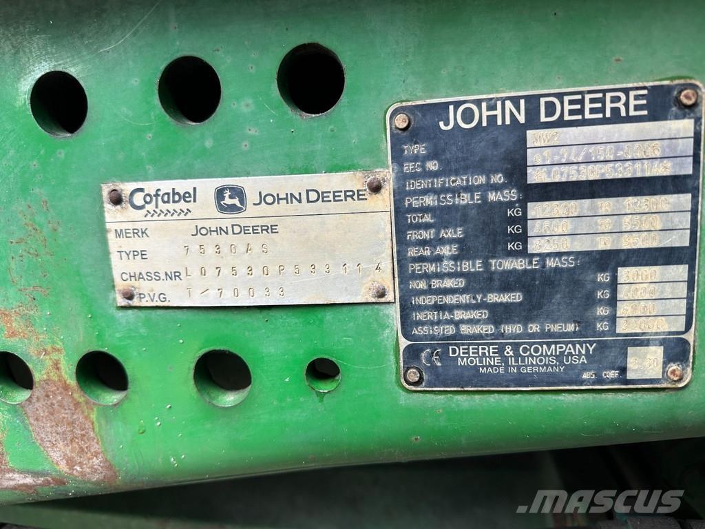 John Deere 7530 曳引機