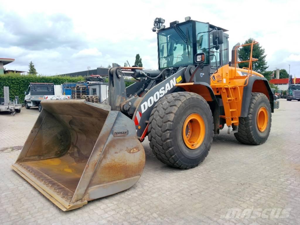 Doosan DL420 -5CVT 輪胎式裝載機