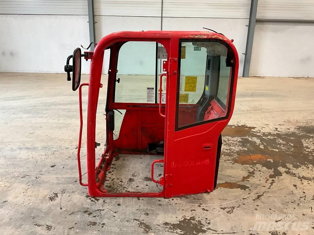 Bobcat E 80 駕駛室與內部