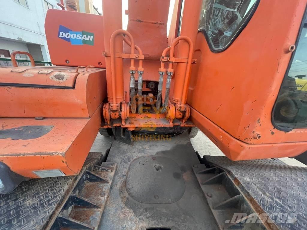 Doosan DH210W-7 旋轉式挖土機/掘鑿機/挖掘機