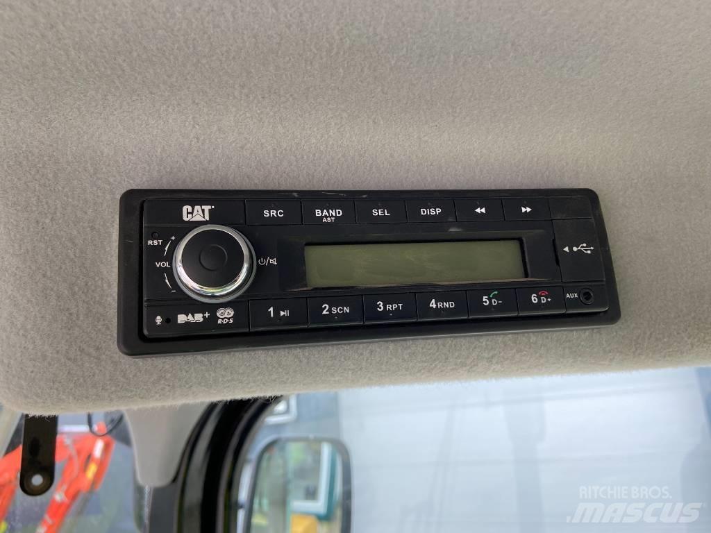 CAT 906 輪胎式裝載機