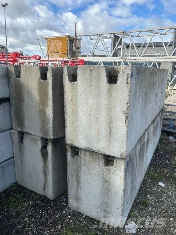 Potain MR 225 塔式起重機