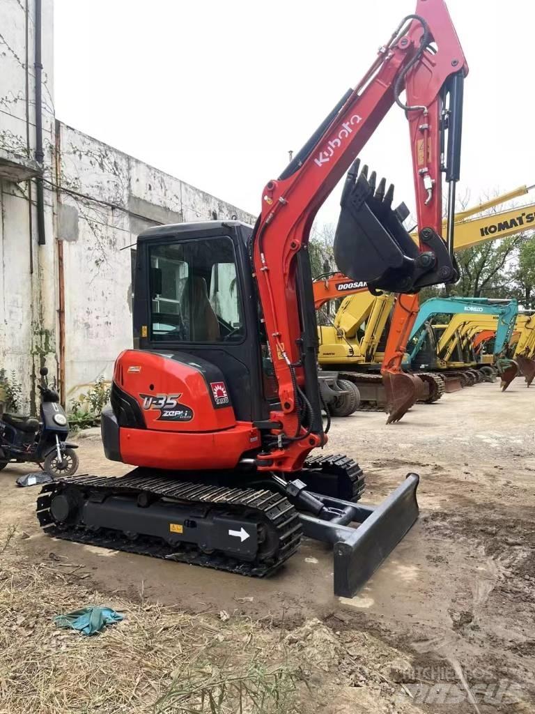 Kubota U35 小型挖土機/掘鑿機<7t(小型挖掘機)