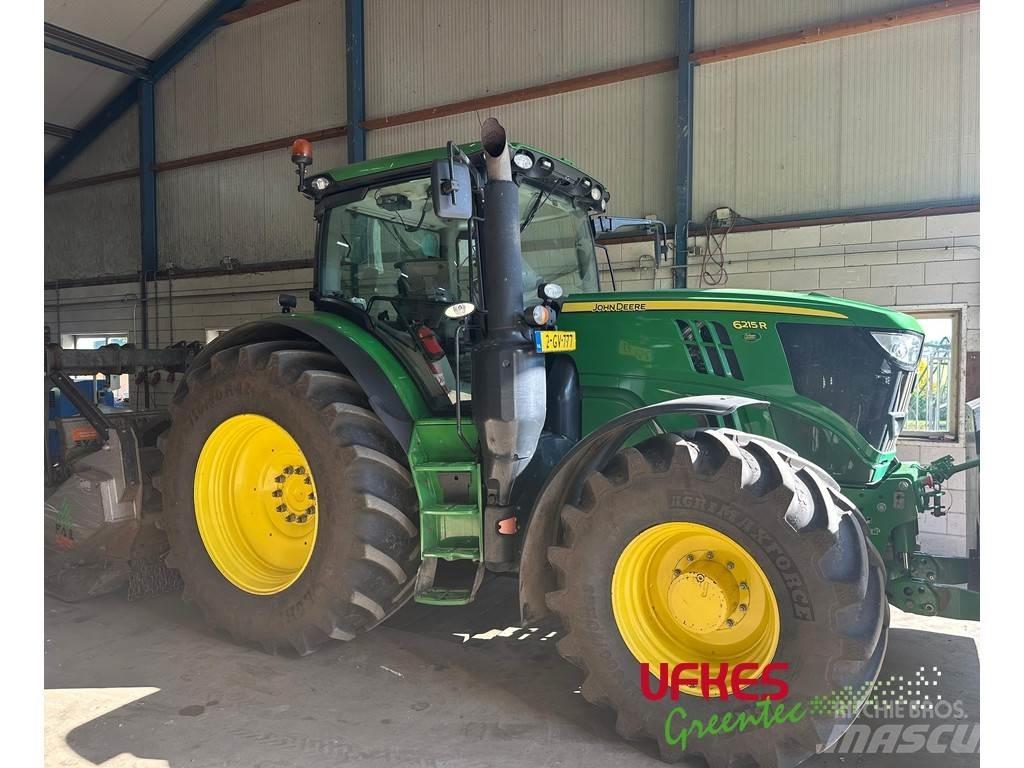 John Deere 6215 R 曳引機