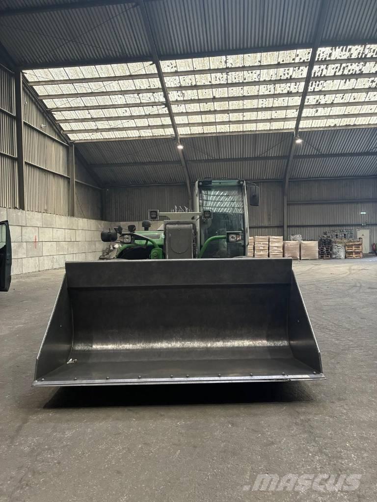 Sennebogen 355 E 伸縮臂操作車