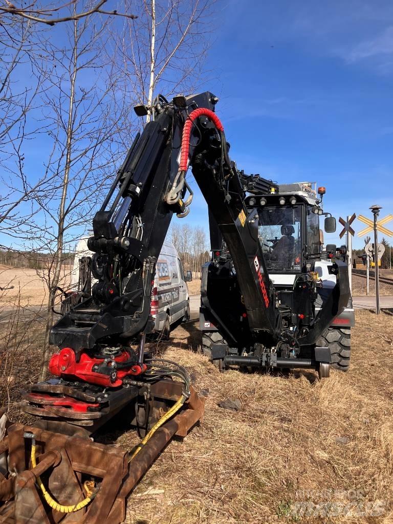 Huddig 1370 T 反鏟裝載機