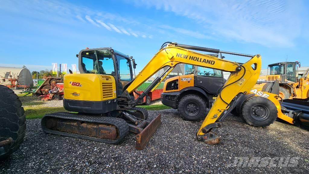 New Holland E60C 小型挖土機/掘鑿機<7t(小型挖掘機)