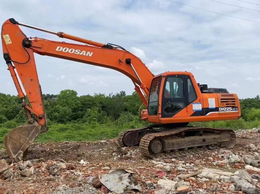 Doosan DH 225 LC-7 履帶式 挖土機/掘鑿機/挖掘機