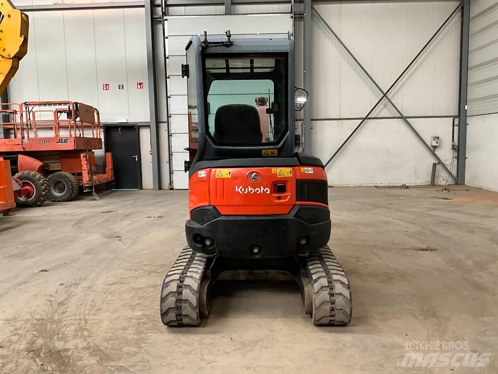 Kubota U 27-4 小型挖土機/掘鑿機<7t(小型挖掘機)